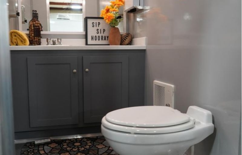 4 Stall Restroom Trailer