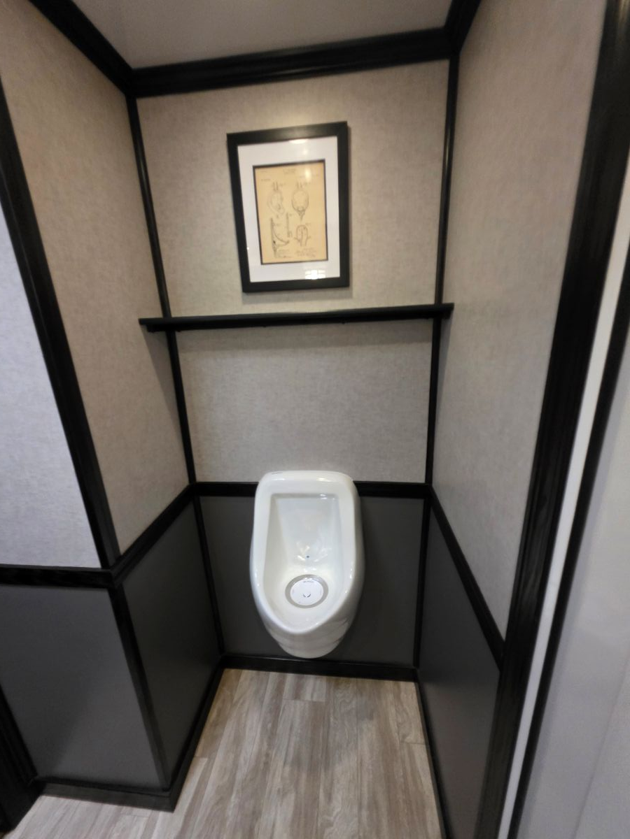 Pristine High End Event 2019 14′ 4 Station Restroom Trailer