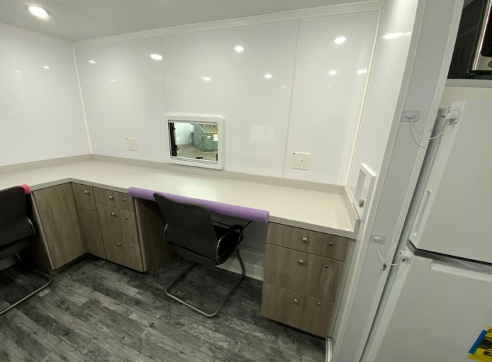 2025 – 21ft COH Self Contained office Trailer with Bathroom